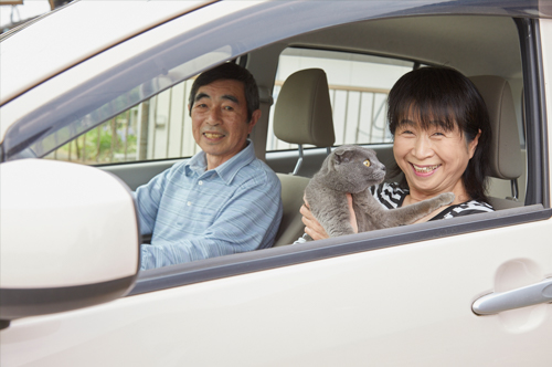 新車は安心して乗れますね